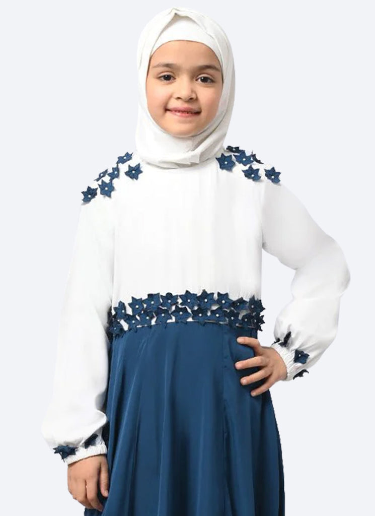 Kid wearing abaya white and dark blue color with 3D flowers