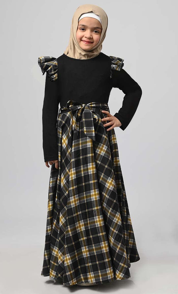 Girl Modest Muslim Check Printed Abaya With Loose Belt - EastEssence.com