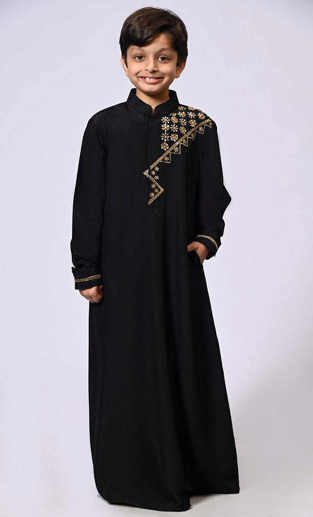 Handcrafted Elegance: Traditional Boy's Black Thobe with Intricate Details - EastEssence.com