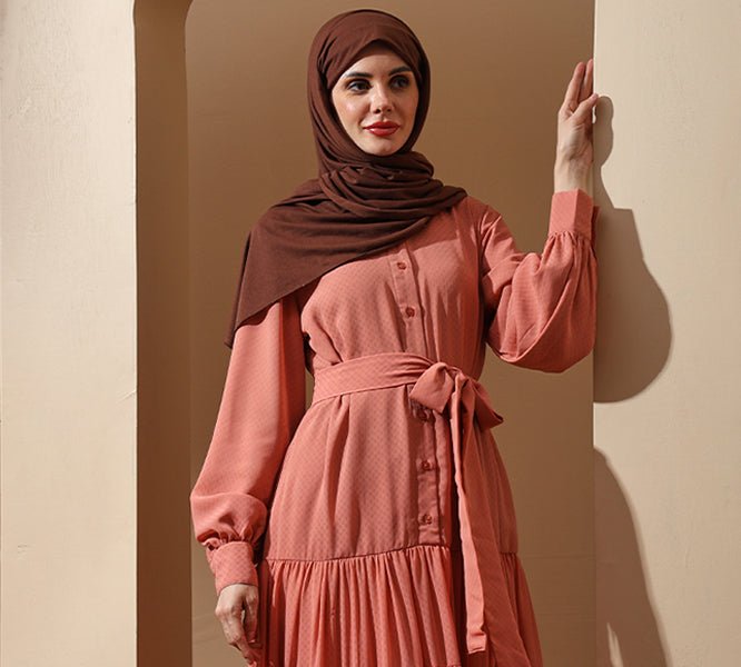 Elegance Redefined: Explore Muslim Dress for Women at East Essence Elegance Redefined: Explore Muslim Dress for Women at East Essence