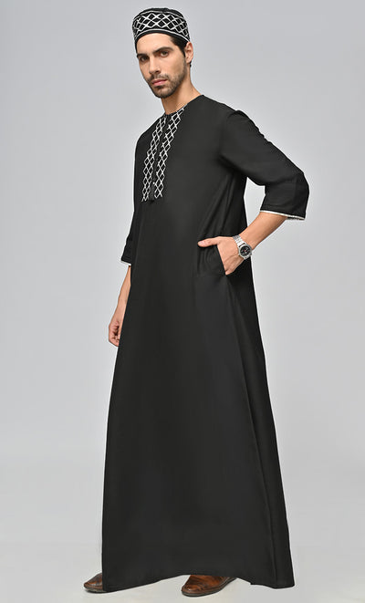 Mens Arabic Geometric Embroidered Thobe
