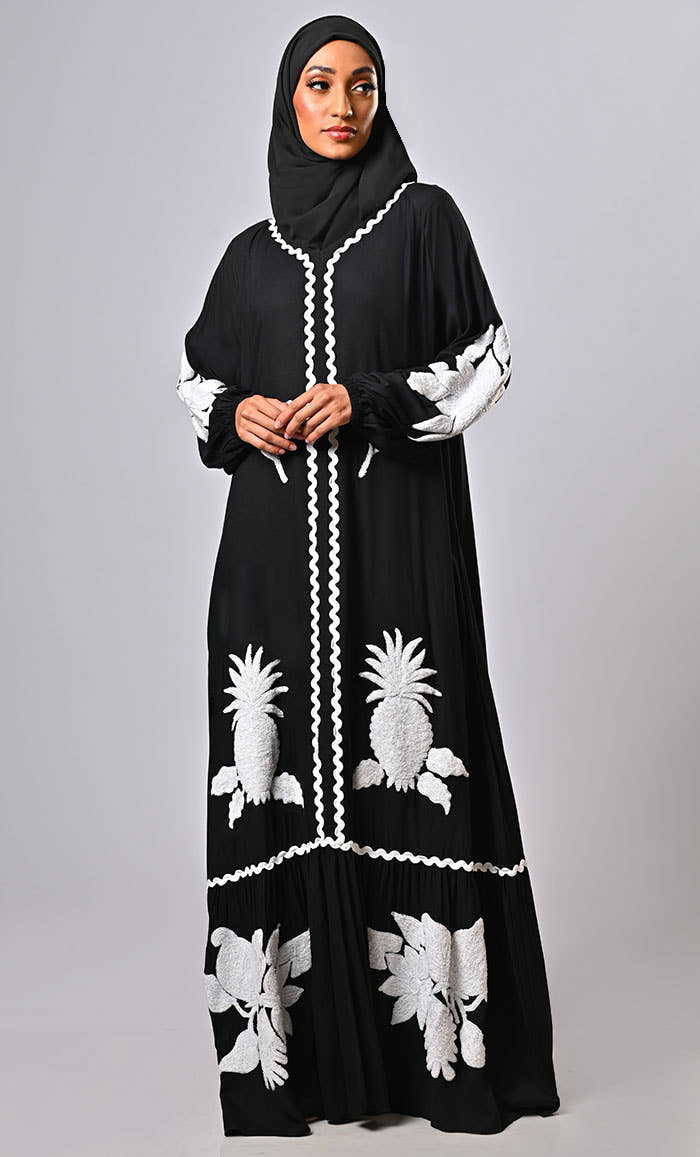 Abaya islamique pudique à broderie Aari artisanale avec poches