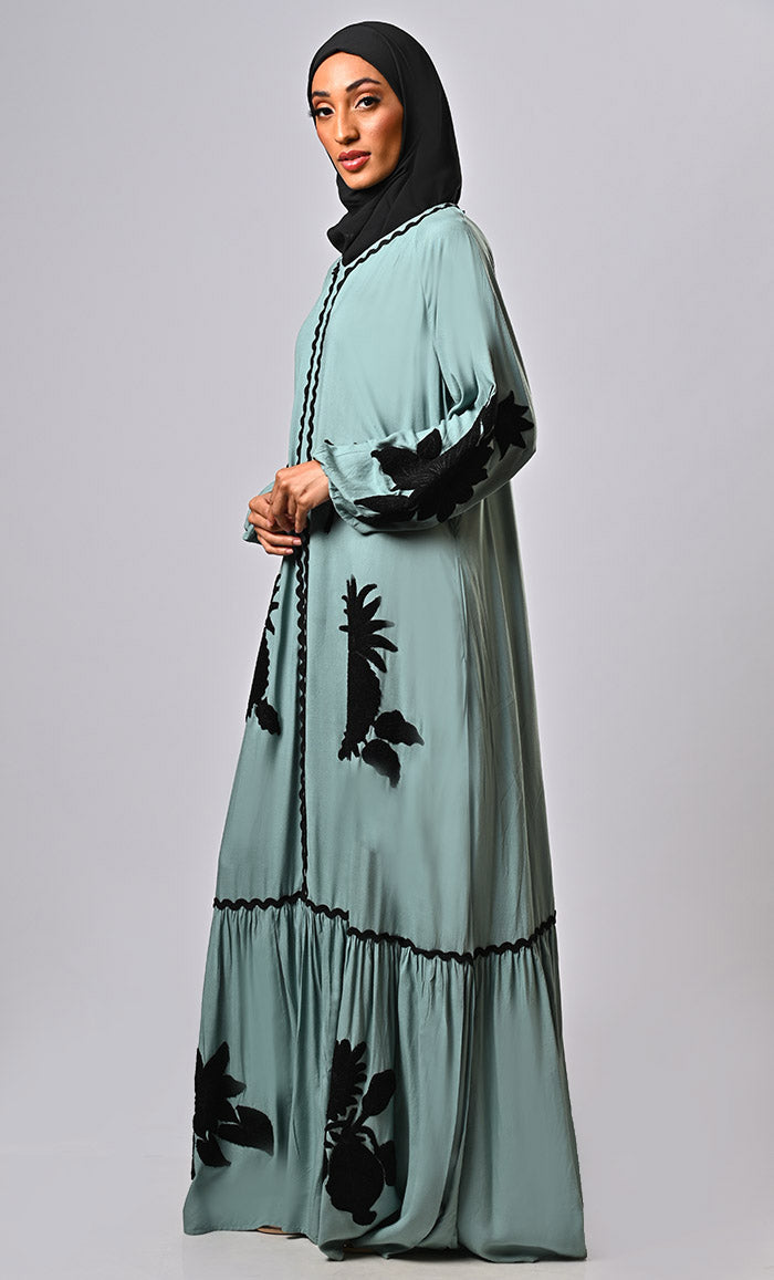 Modest Islamic Luxurious Aari Detailing Abaya