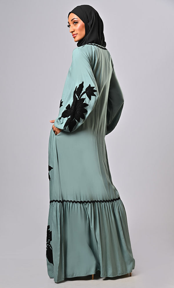 Modest Islamic Luxurious Aari Detailing Abaya