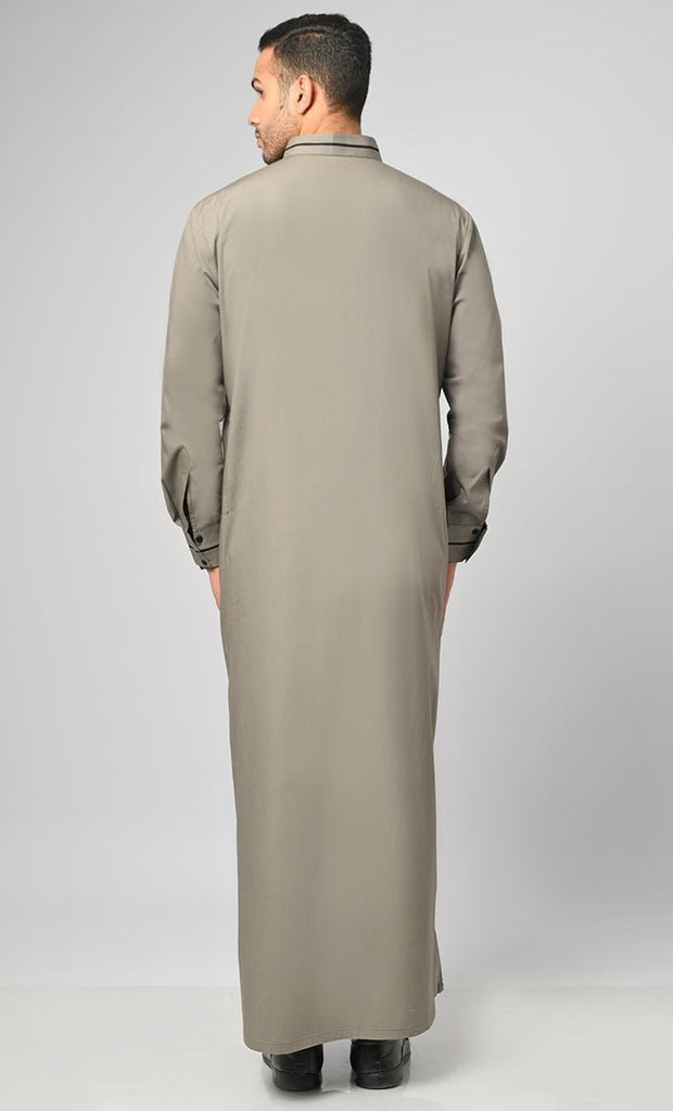 Arabian Black Emroidery Detailing Thobe / Jubba For Men - Final Sale - EastEssence.com