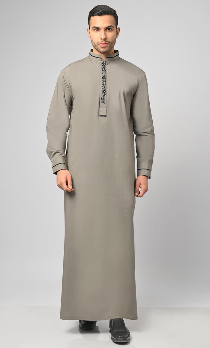 Arabian Black Emroidery Detailing Thobe / Jubba For Men - Final Sale - EastEssence.com