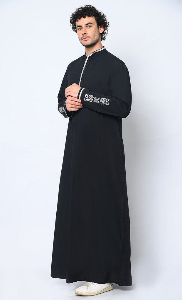 Arabic Elegance: Men's Embroidered Black Thobe With Pockets - EastEssence.com