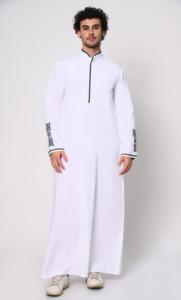 Arabic Elegance: Men's Embroidered White Thobe With Pockets - EastEssence.com
