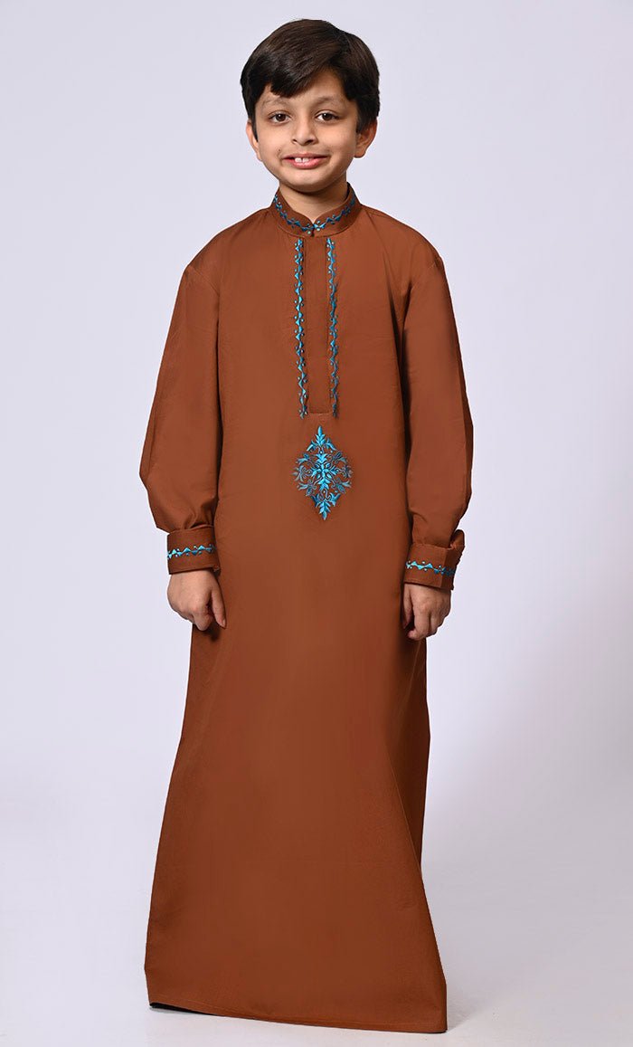 Artisanal Embroidery: Boy's Brown Embroidered Thobe With Pockets - EastEssence.com