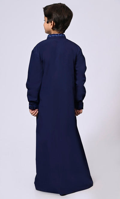 Artisanal Embroidery: Boy's Grey Embroidered Thobe With Pockets - EastEssence.com
