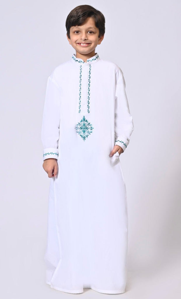 Artisanal Embroidery Boy's White Embroidered Thobe With Pockets - Final Sale - EastEssence.com