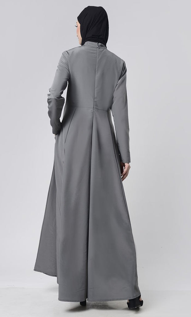 Basic Front Box Pleat Abaya With Pockets - Final Sale - EastEssence.com