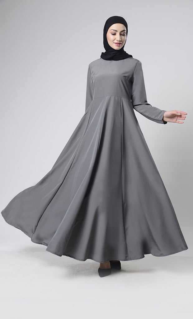 Basic Front Box Pleat Abaya With Pockets - Final Sale - EastEssence.com