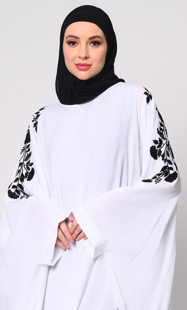 Beautiful Floral Embroiderd White Kaftan with Pockets - EastEssence.com