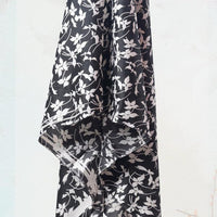 Black And White Floral Printed Hijab - EastEssence.com