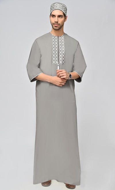 Buy Mens Geometric Embroidered Thobe/Jubba With Pockets And Kufi - Final Sale - EastEssence.com