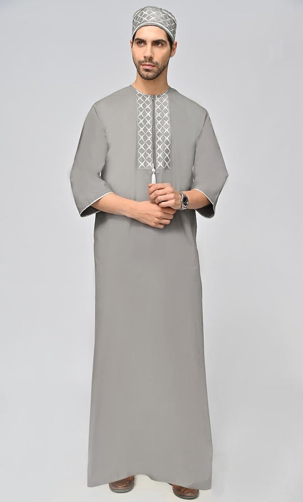 Buy Mens Geometric Embroidered Thobe/Jubba With Pockets And Kufi - Final Sale - EastEssence.com