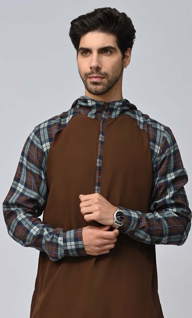 Buy Mens Islamic Sporty Thobe/Jubba With Pockets And Hood - Brown ( Navy Blue ) - Final Sale - EastEssence.com