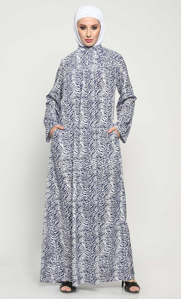 Chic Crepe Fabric Printed Abaya with Mandarin Collar and Bell Sleeves - EastEssence.com