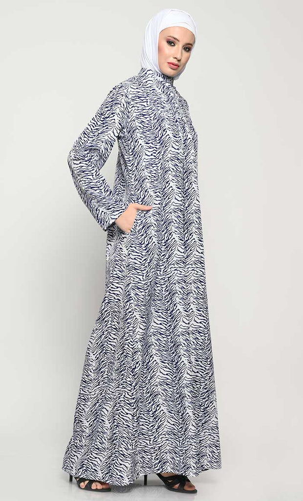 Chic Crepe Fabric Printed Abaya with Mandarin Collar and Bell Sleeves - EastEssence.com