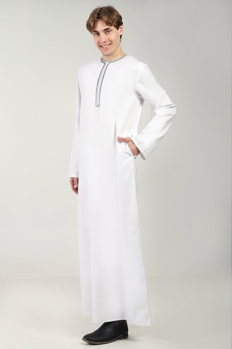 Classic Everyday Wear Thobe with Embroidered Neck & Zipper Opening-White