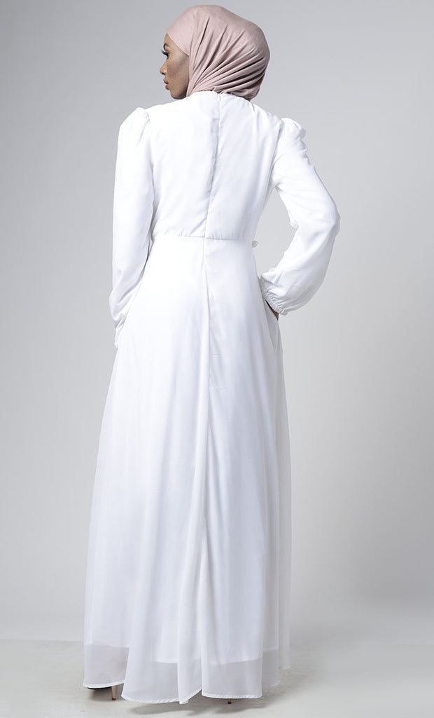 Classic White Puff Sleeve Everyday Abaya - Final Sale - EastEssence.com