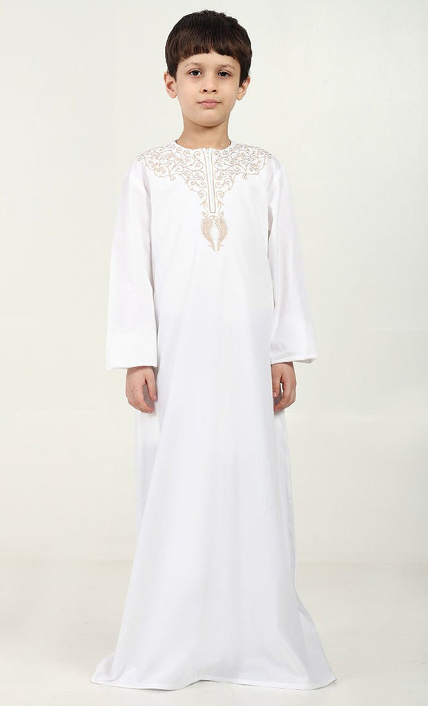 Cotton Poplin Thobe with Embroidered Neck & Zipper Opening - White - EastEssence.com