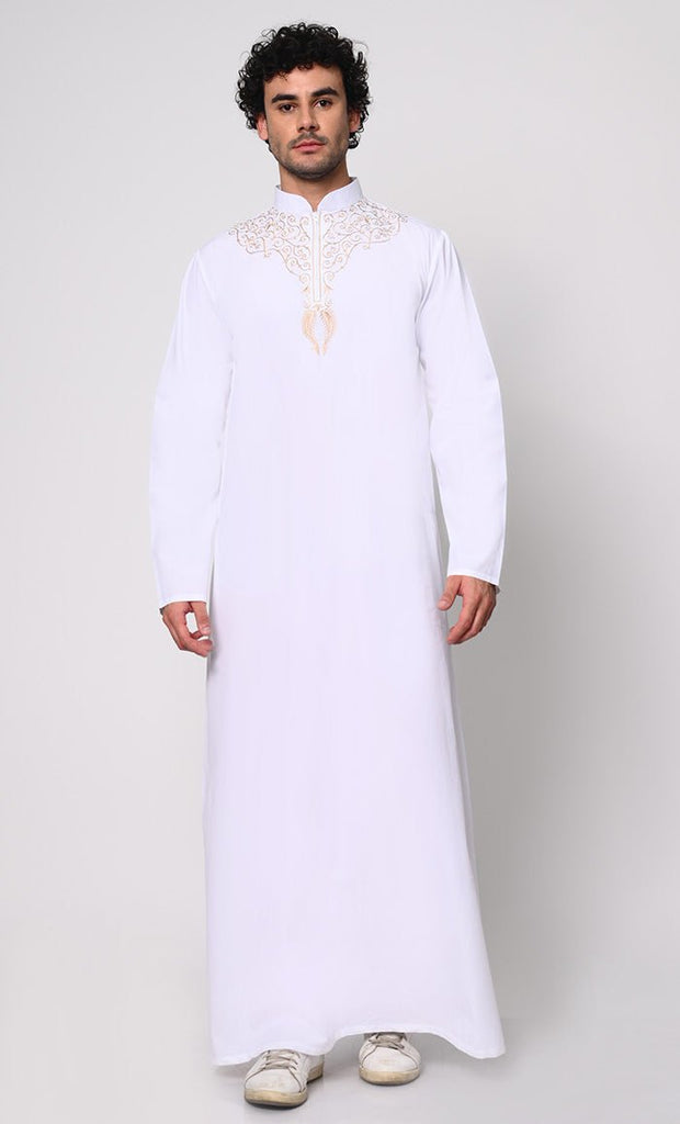Cultural Heritage: Men's White Thobe with Beautiful Arabic Embroidery - EastEssence.com