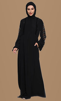 Abaya trapèze Nida à manches évasées brodées