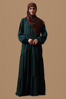 Ensemble robe abaya évasée et hijab avec panneau en dentelle