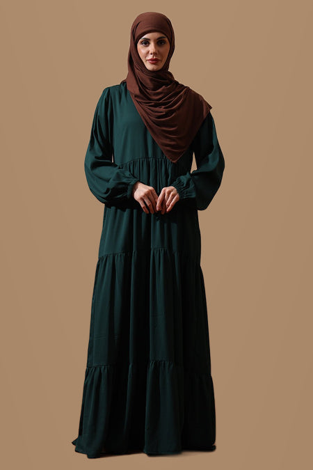 Ensemble robe abaya évasée et hijab avec panneau en dentelle