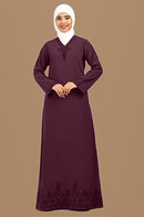 Ensemble robe abaya évasée et hijab avec panneau en dentelle