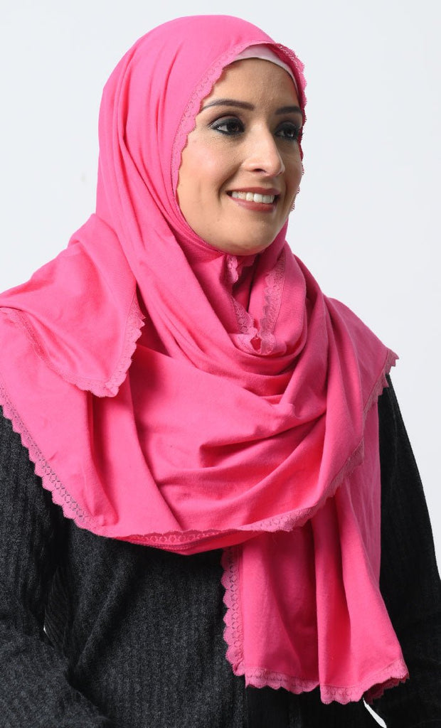 Elegant Cotton Jersey Hijab with Lace Detailing - EastEssence.com