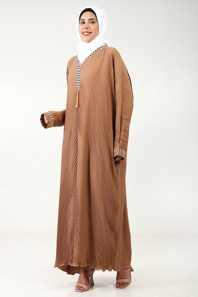 Elegant Crushed Fabric Kaftan Abaya with Lace & Tassel Detailing - EastEssence.com