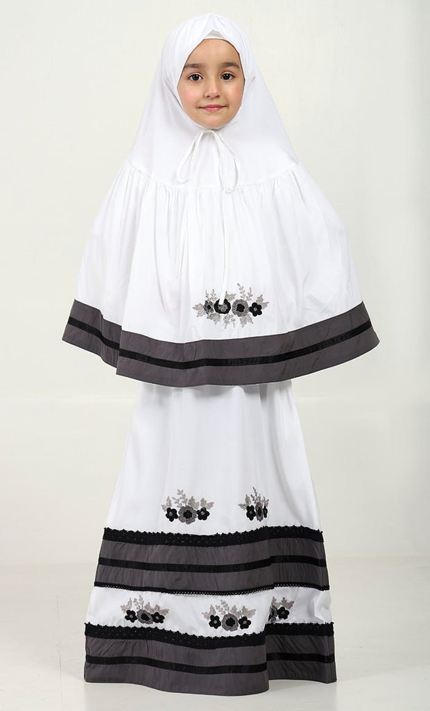 Elegant Girls' 2 - Piece Prayer Set - Black trim - EastEssence.com