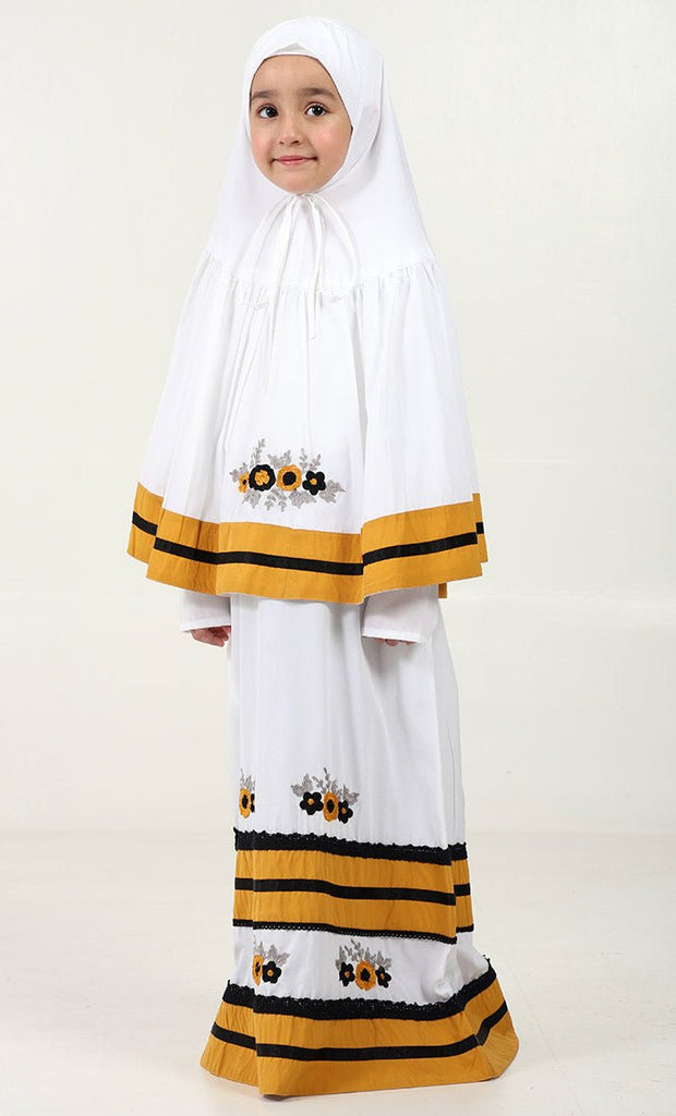 Elegant Girls' 2 - Piece Prayer Set - Yellow trim - EastEssence.com