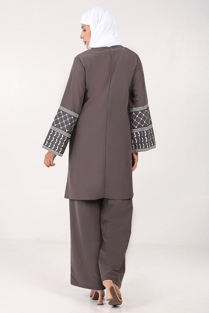 Elegant Kashibo 2 - Piece Kurta & Pant Set with Fine Embroidery - Grey - EastEssence.com