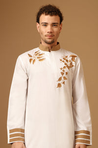 Elegant White Slub Poplin Thobe with Gold Embroidery - EastEssence.com