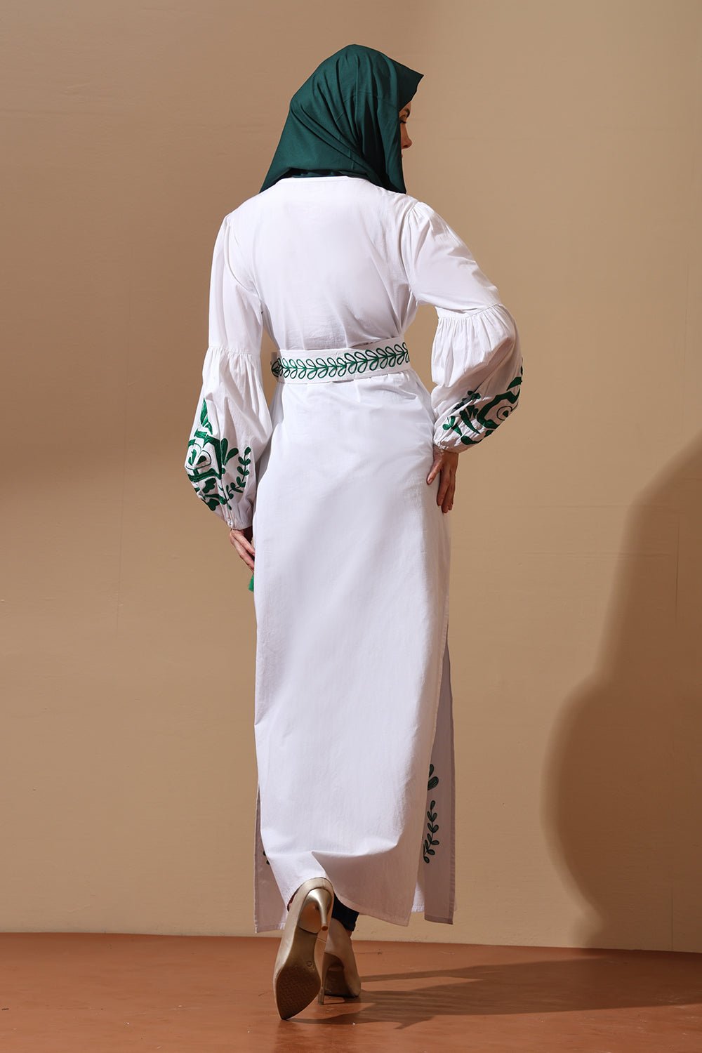 Emerald Bloom Belted White Maxi Shirt Dress - EastEssence.com