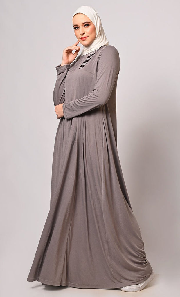 Flowing Elegance: Grey Flared Abaya With Pockets - Final Sale - EastEssence.com