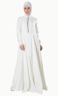 Front Zipper detail pleated Umrah Hajj Abaya dress - EastEssence.com