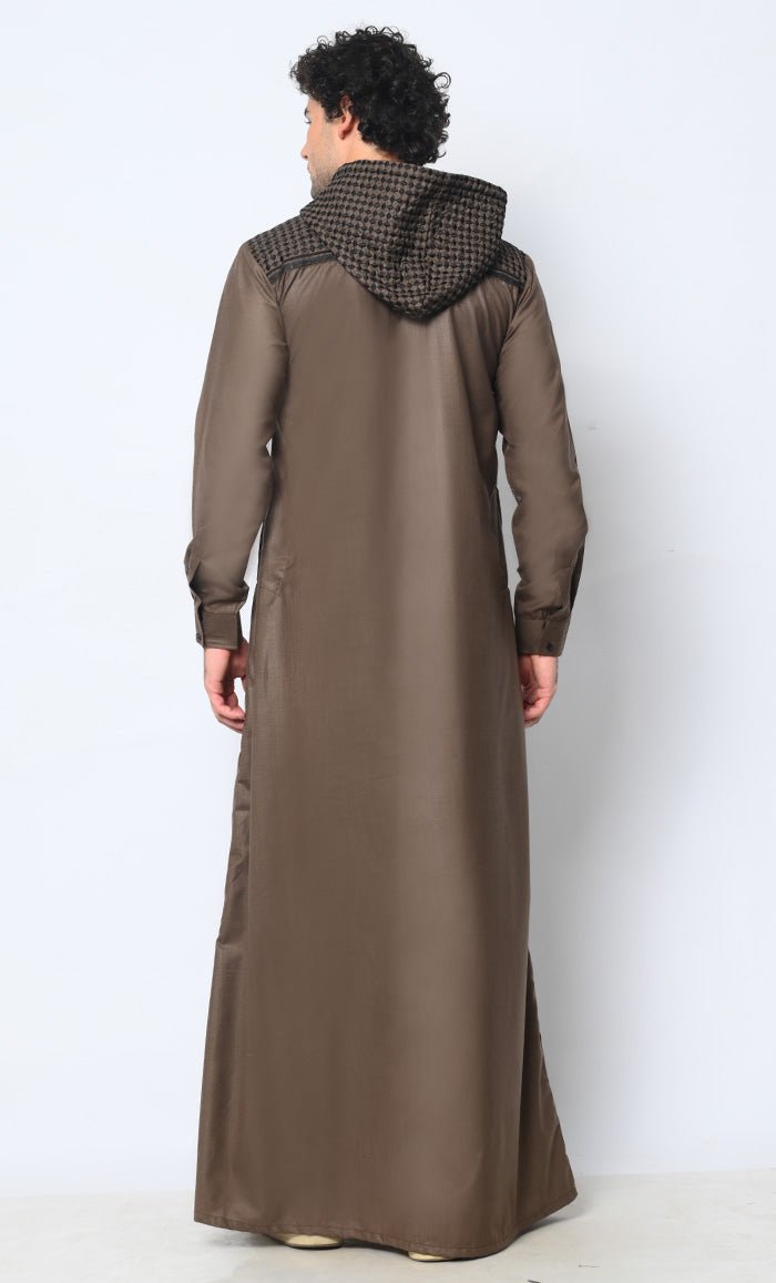 Geometric Embroidered Men's Brown Thobe with Hoodie and Pockets - EastEssence.com