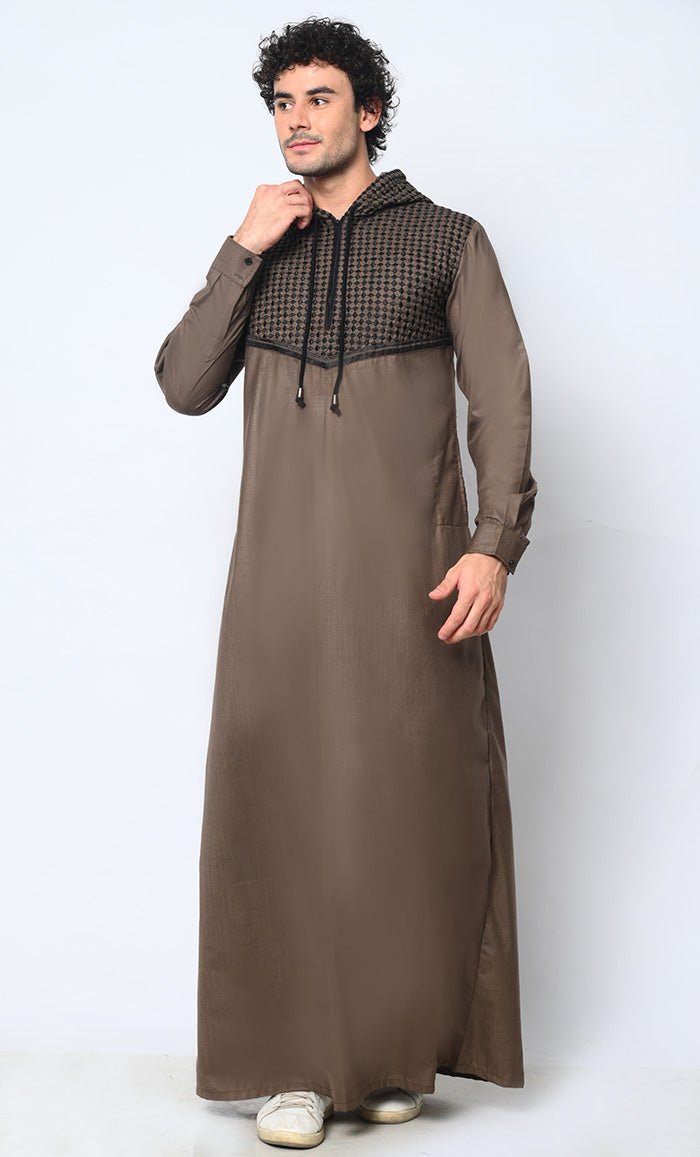 Geometric Embroidered Men's Brown Thobe with Hoodie and Pockets - EastEssence.com