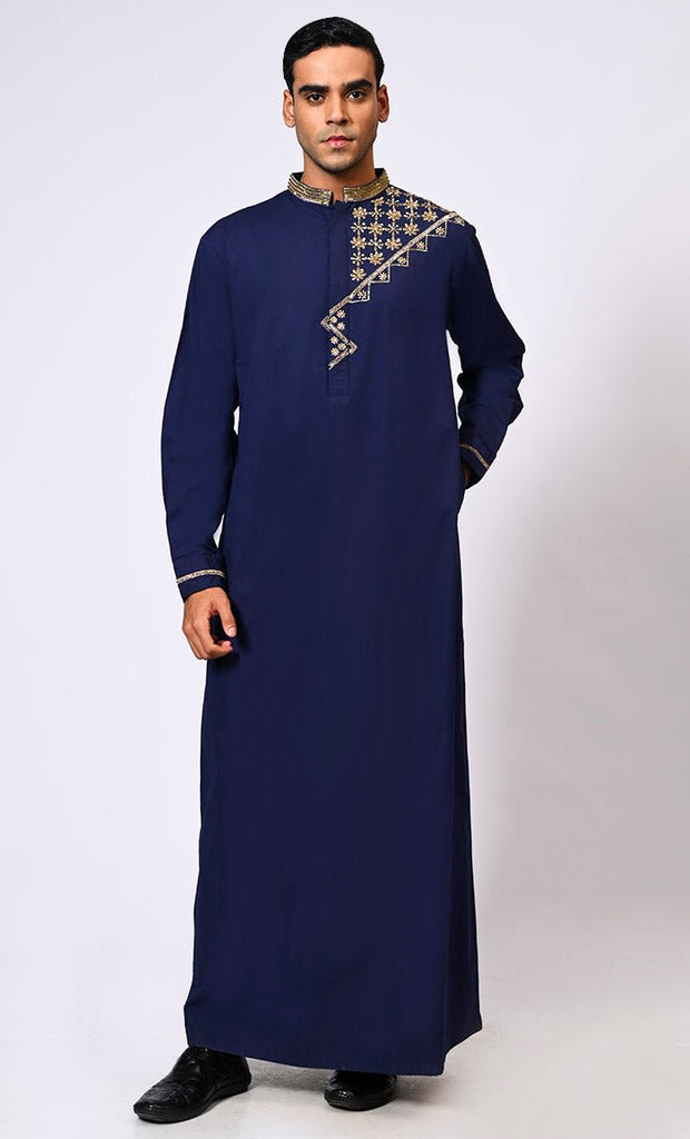 Handcrafted Elegance Traditional Men's Navy Thobe with Intricate Details - Final Sale - EastEssence.com