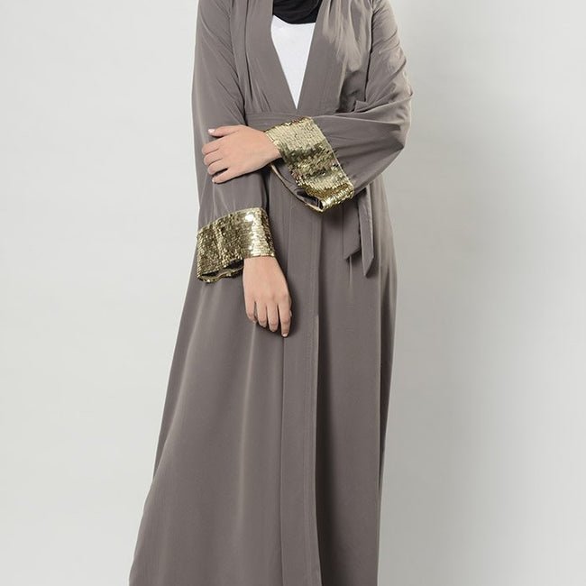 Magic on cuff shrug