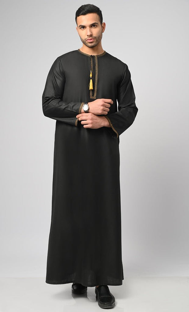 Men's Arabian Golden Embroidery And Tassel Detail Thobe - Final Sale - EastEssence.com