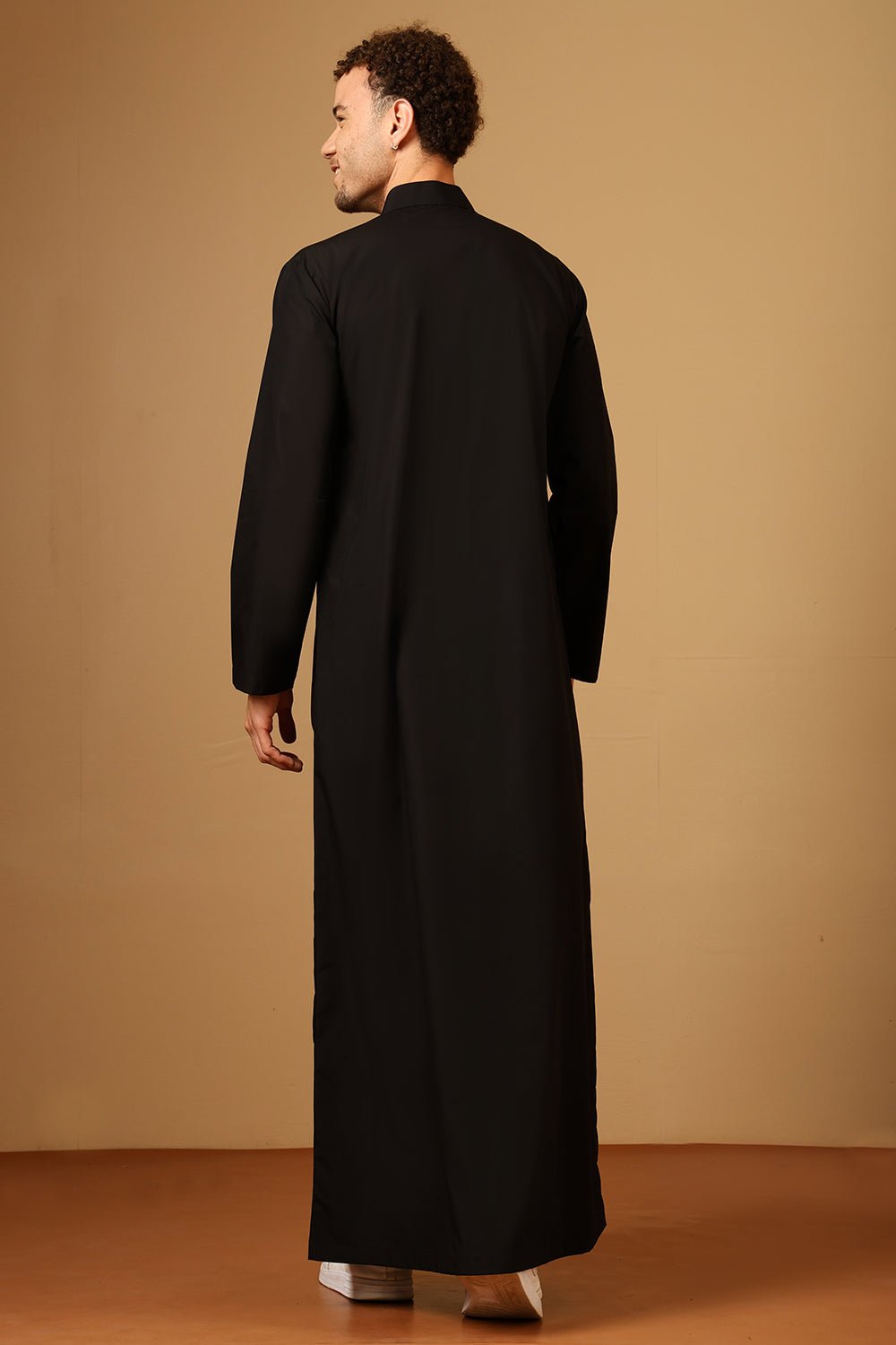 Men’s Cotton poplin embroidered thobe - EastEssence.com