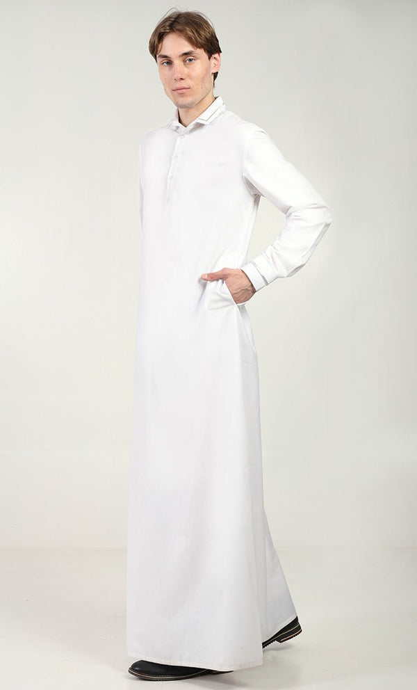 Men?? Elegant Polyester Poplin Thobe/Jubba with Silver Detailing - EastEssence.com