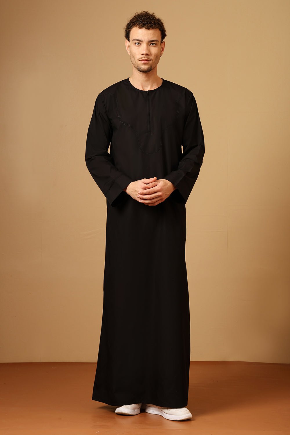Men’s Omani Black Embroidered Thobe - EastEssence.com