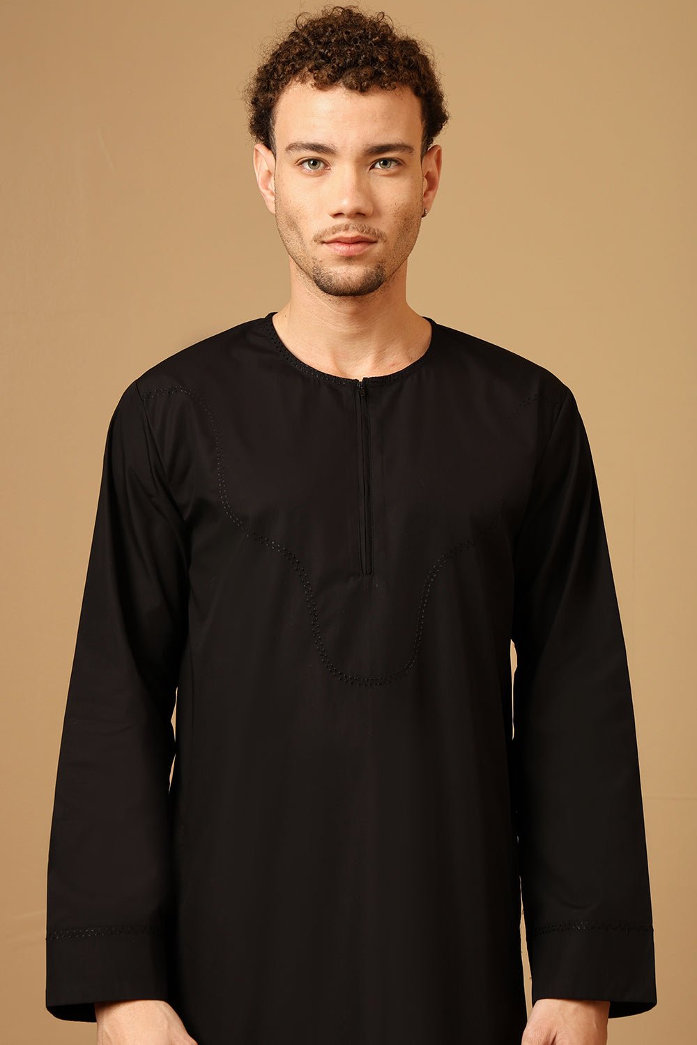 Men’s Omani Black Embroidered Thobe - EastEssence.com